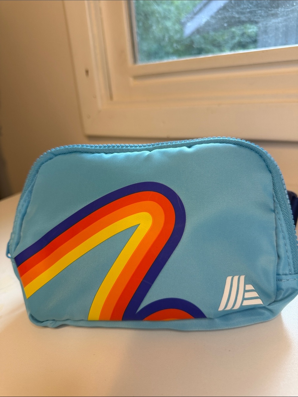 ALDI Gear 2023 Retro Belt Bag Fanny Pack Blue Rainbow Stripes #822199 New/EUC